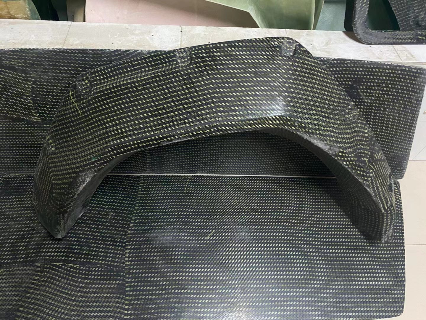 RoamLabX Carbon Fiber–Kevlar Expedition Camper Shell